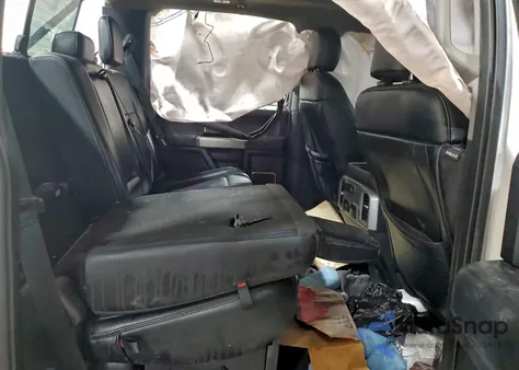 2019 Ford F350 Super Duty z USA, uszkodzony, nr VIN 1FT8W3BT8KEC19207